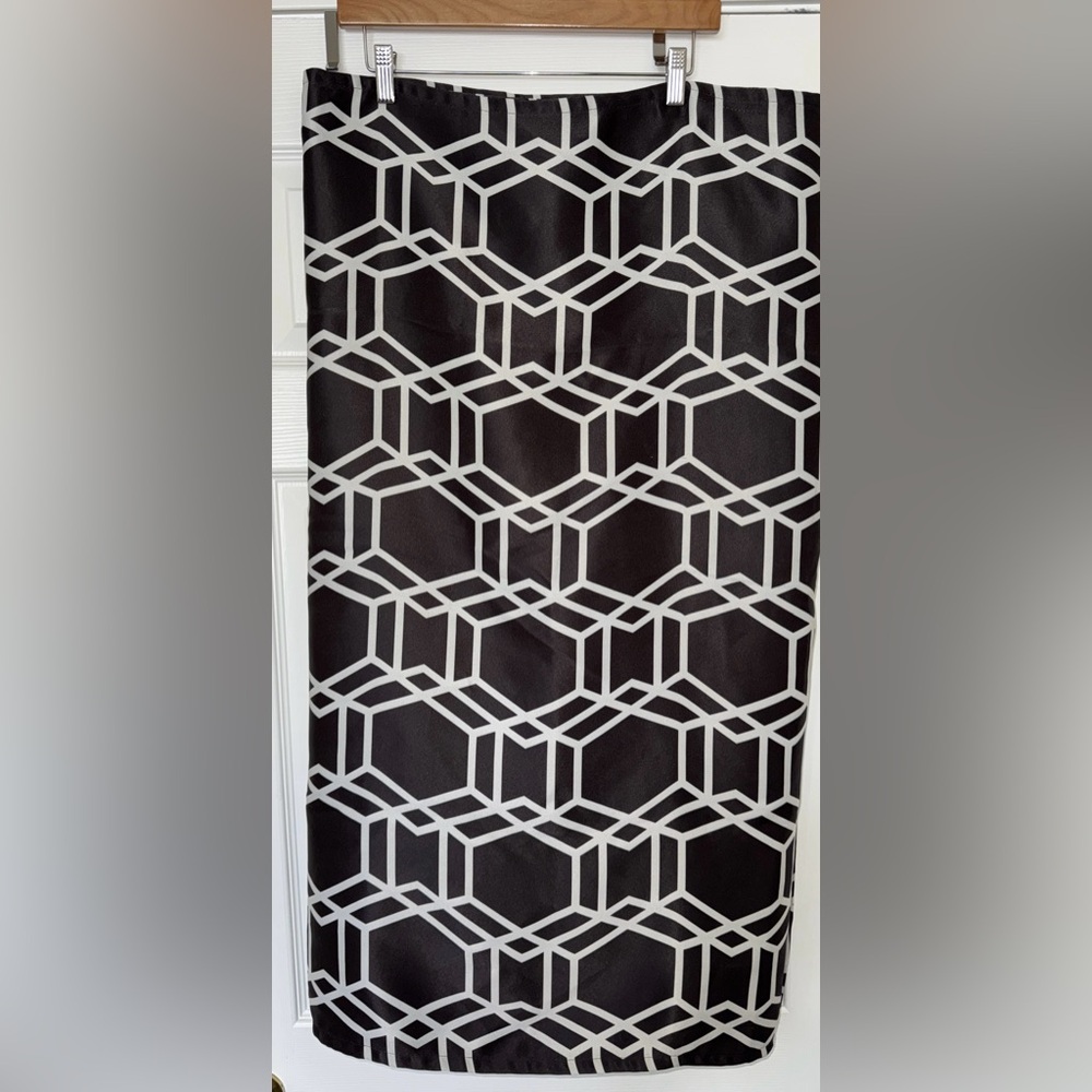 Geometric Black and White Curtains - Picture 8 of 12